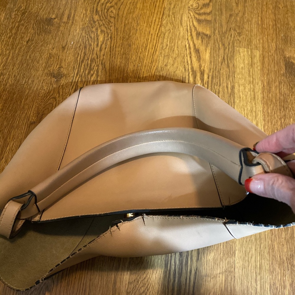 A New Day flesh colored bucket shoulder purse - Picture 6 of 8